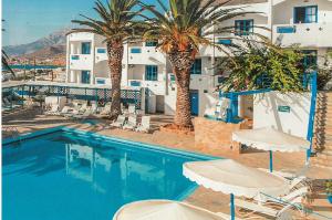 Bazén v ubytování Bluu Bahari Hotel nebo v jeho okolí