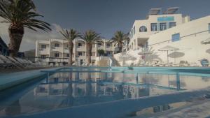 Bazén v ubytování Bluu Bahari Hotel nebo v jeho okolí