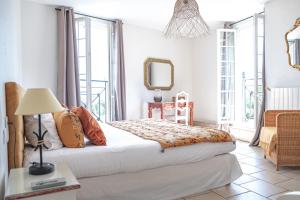 Φωτογραφία από το άλμπουμ του Logis hôtel et restaurant La Bastide Cabezac σε Bize-Minervois