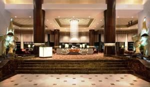 Uma área de estar em Sedona Hotel Yangon
