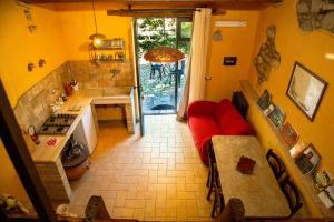 A kitchen or kitchenette at Agriturismo Le Roghete