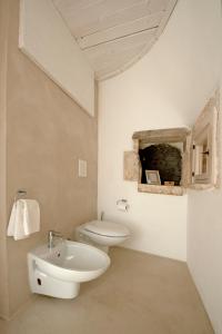 Koupelna v ubytování Masseria Trulli&Stelle B&B + 37 fotografií