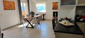 A kitchen or kitchenette at Villa Amaryllis