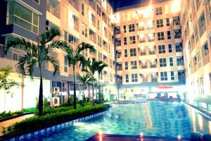 Bassein majutusasutuses Kyriad Hotel Airport Jakarta või selle lähedal