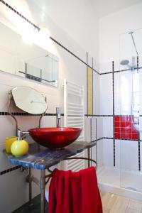 A bathroom at B&B Rabbit