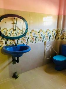 Salle de bains dans l'établissement Araliya hotel