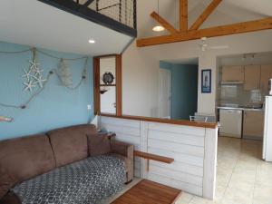 Kuchyň nebo kuchyňský kout v ubytování REF 146 Appartement pour quatre personnes jolie vue Port Crouesty ARZON