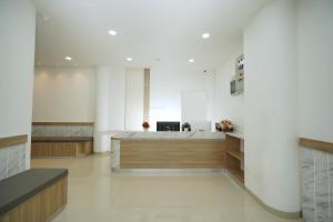 Vstupní hala nebo recepce v ubytování Ngampilan Residence Yogyakarta Mitra RedDoorz