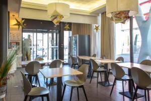 מסעדה או מקום אחר לאכול בו ב-B&B HOTEL Marseille Centre La Timone