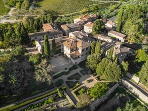 Pohľad z vtáčej perspektívy na ubytovanie Castello di Fonterutoli Wine Resort