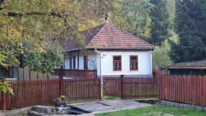Hutai Meseház 3936 Háromhuta, Petőfi 0254/2 kép - 2
