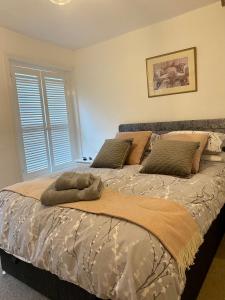 Кровать или кровати в номере Stunning 2 Bedroom Flat in a Central Location