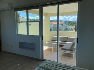 Gallery image of Haudimar PH Beachfront Apt 4BR/3Bath in Isabela