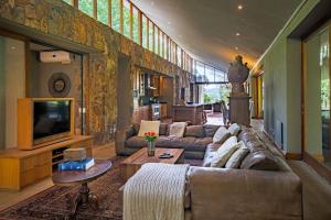 Гостиная зона в Summerfields Rose Retreat and Spa