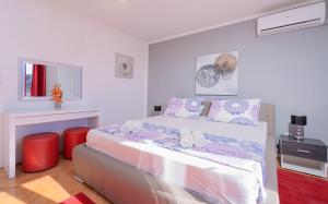 Кровать или кровати в номере Villa M&M - ZF Hvar