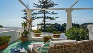 A balcony or terrace at Hotel La Minerva