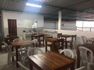 ห้องอาหารหรือที่รับประทานอาหารของ Pousada Maré Mansa