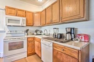 Charming Long Island Apartment with Free WiFi!
