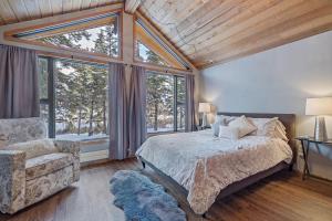 Gallery image of Canmore Cabin by Canadian Rockies Vacation Rentals in Canmore