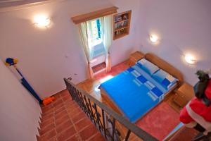 an overhead view of a bedroom with a bed at Holiday Home Neda in Sveti Stefan