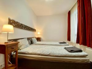 Posteľ alebo postele v izbe v ubytovaní Downtown Vibe-Király II apts w private balcony