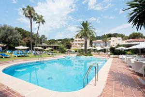 Bazén v ubytování Grupotel Nilo & Spa nebo v jeho okolí