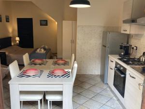 Photo de la galerie de l'établissement Great studio apartment in the heart of Chianni, à Chianni