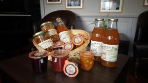 Foto dalla galleria di L'auberge Du Cochon D'or a Beuzeville Altre 21 foto