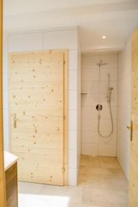Ένα μπάνιο στο Gästezimmer Steiner