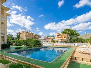 Bazén v ubytování Apartamento playa 2 Fassers piscina Port Pollensa nebo v jeho okolí