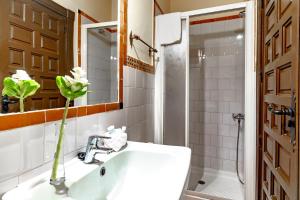 Casa del Capitel Nazarí, Granada – Updated 2022 Prices