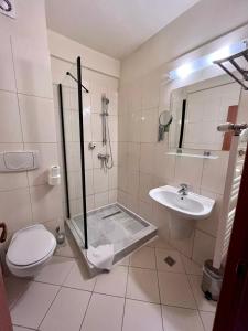Koupelna v ubytování Hotel Seven