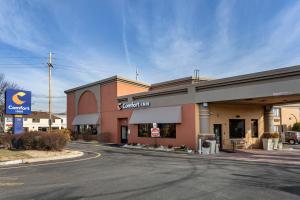 a gas station on the side of a street at Comfort Inn Paramus - Hackensack in Paramus