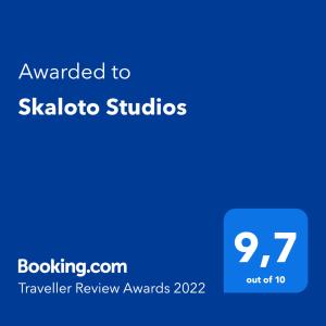 Certifikát, hodnocení, plakát nebo jiný dokument vystavený v ubytování Skaloto Studios