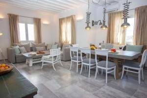 Posedenie v ubytovaní Amperian Mykonos Suites & Villas
