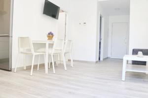 TV a/nebo společenská místnost v ubytování Chalet del Sultan