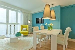 Televízia a/alebo spoločenská miestnosť v ubytovaní iloftmalaga Deluxe Calle Nueva IV