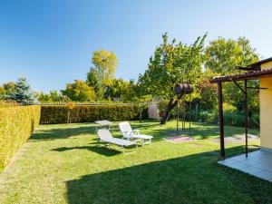 Vonkajšia záhrada v ubytovaní Holiday Home Canale by Interhome