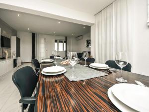 Posezení v ubytování Holiday Home Villa Dalmacija by Interhome