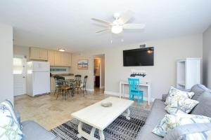 Gallery image of Canal 309 - Right in Siesta Key Village! in Siesta Key