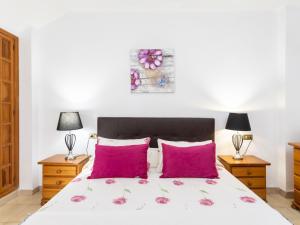 Postel nebo postele na pokoji v ubytování Apartment Comfy Altemar-1 by Interhome