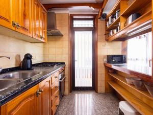 Kuchyň nebo kuchyňský kout v ubytování Apartment Comfy Altemar-1 by Interhome