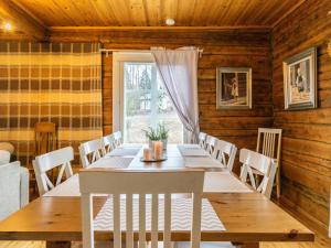 Restaurace v ubytování Holiday Home Myllylä by Interhome