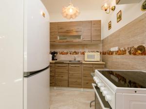 Η κουζίνα ή μικρή κουζίνα στο Apartment Tilia 1 by Interhome
