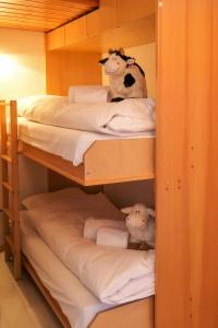 Postel nebo postele na pokoji v ubytování Apartment Hauts de Nendaz A F3 by Interhome