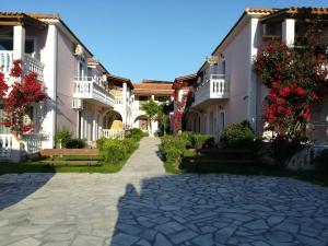 Budova, kde se apartmán nachází + 32 fotografií