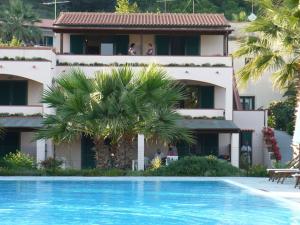 マリーナ・ディ・カンポにあるAppartamenti Le Fornaciのギャラリーの写真