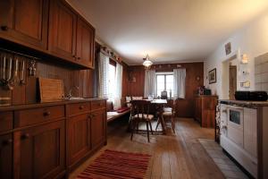 Dapur atau dapur kecil di Stein im Holz
