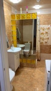 Ванна кімната в Апартаменти центр міста біля жд вокзалу Перемоги