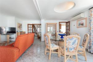 Gallery image of NEW! Villa Cala Marsal Front Sea View, Pool, BBQ, AC free in Portocolom